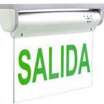 Rotulo señalizador de salida color verde.